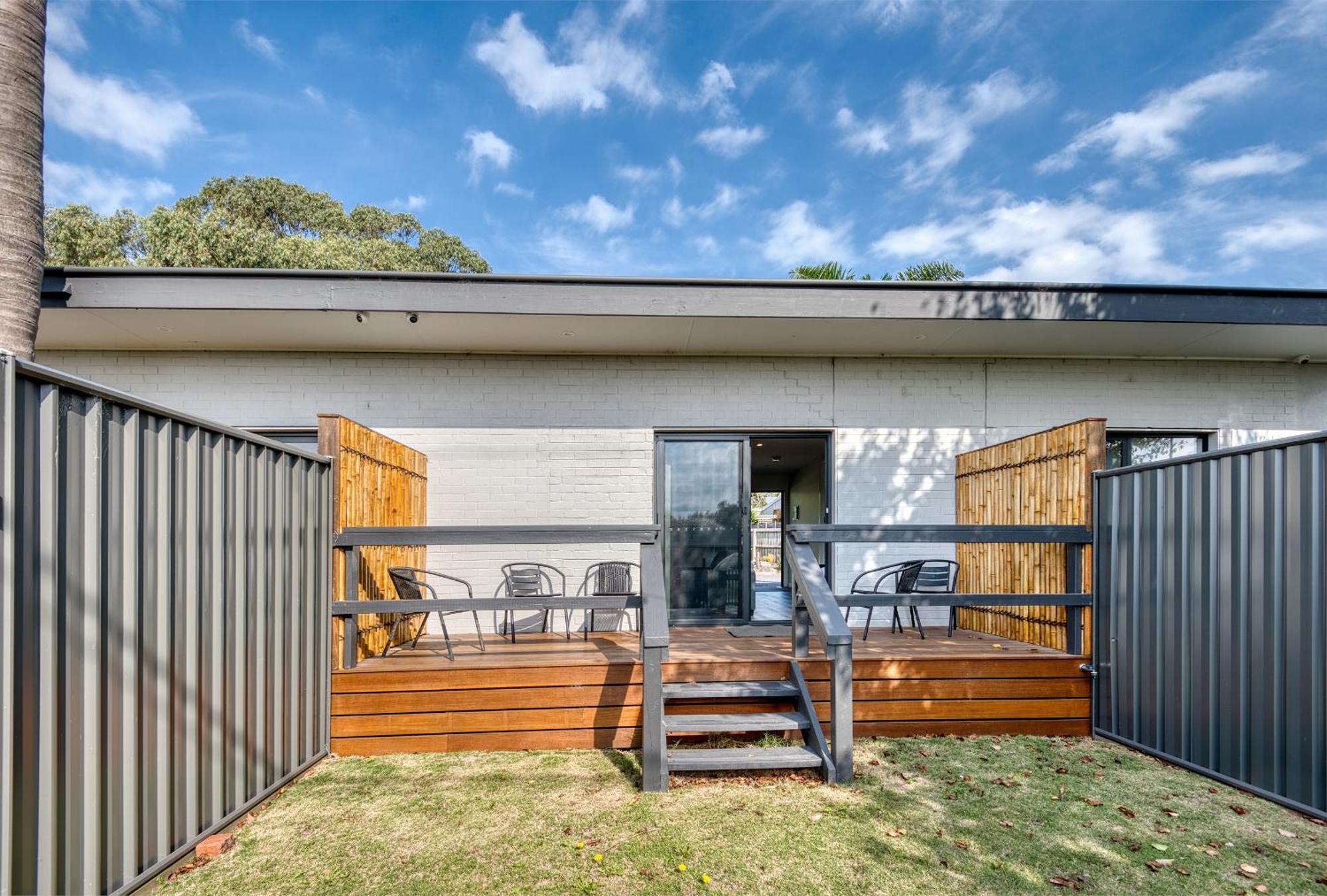 Inverloch Motel Bagian luar foto