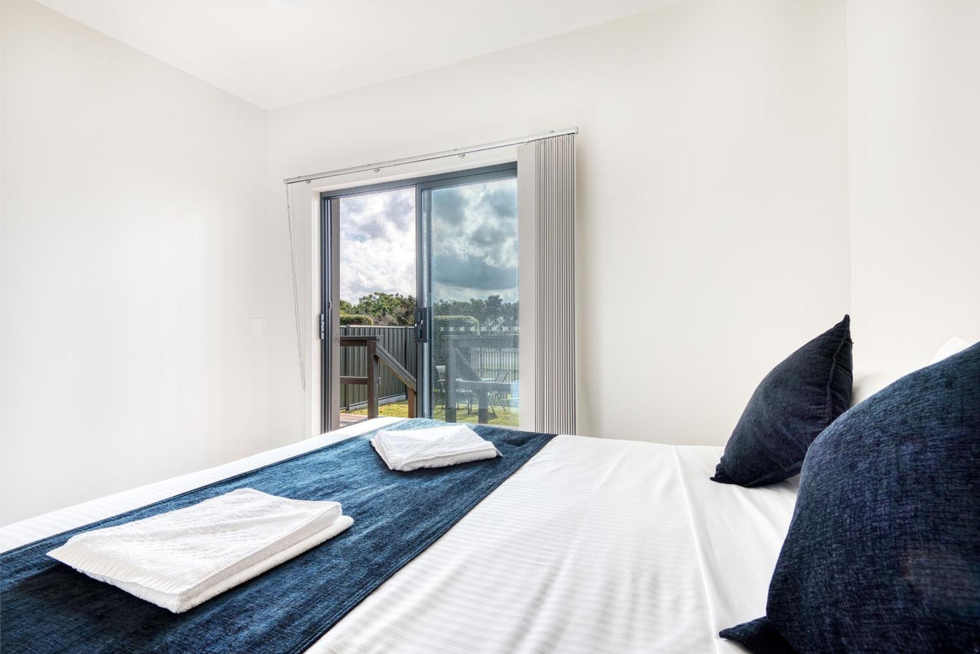 Inverloch Motel Bagian luar foto