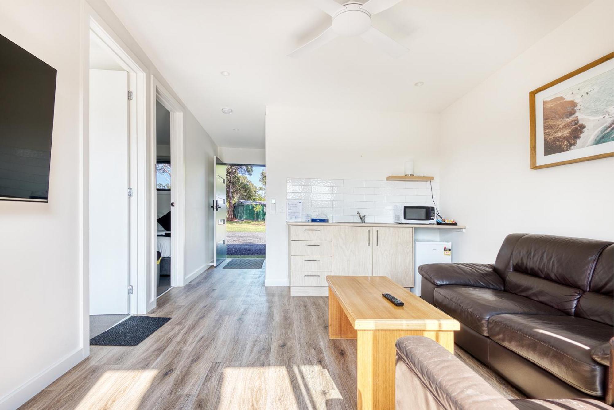 Inverloch Motel Bagian luar foto