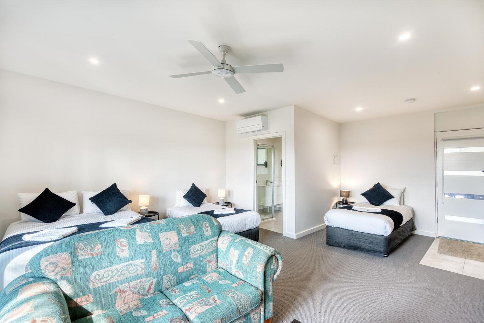 Inverloch Motel Bagian luar foto