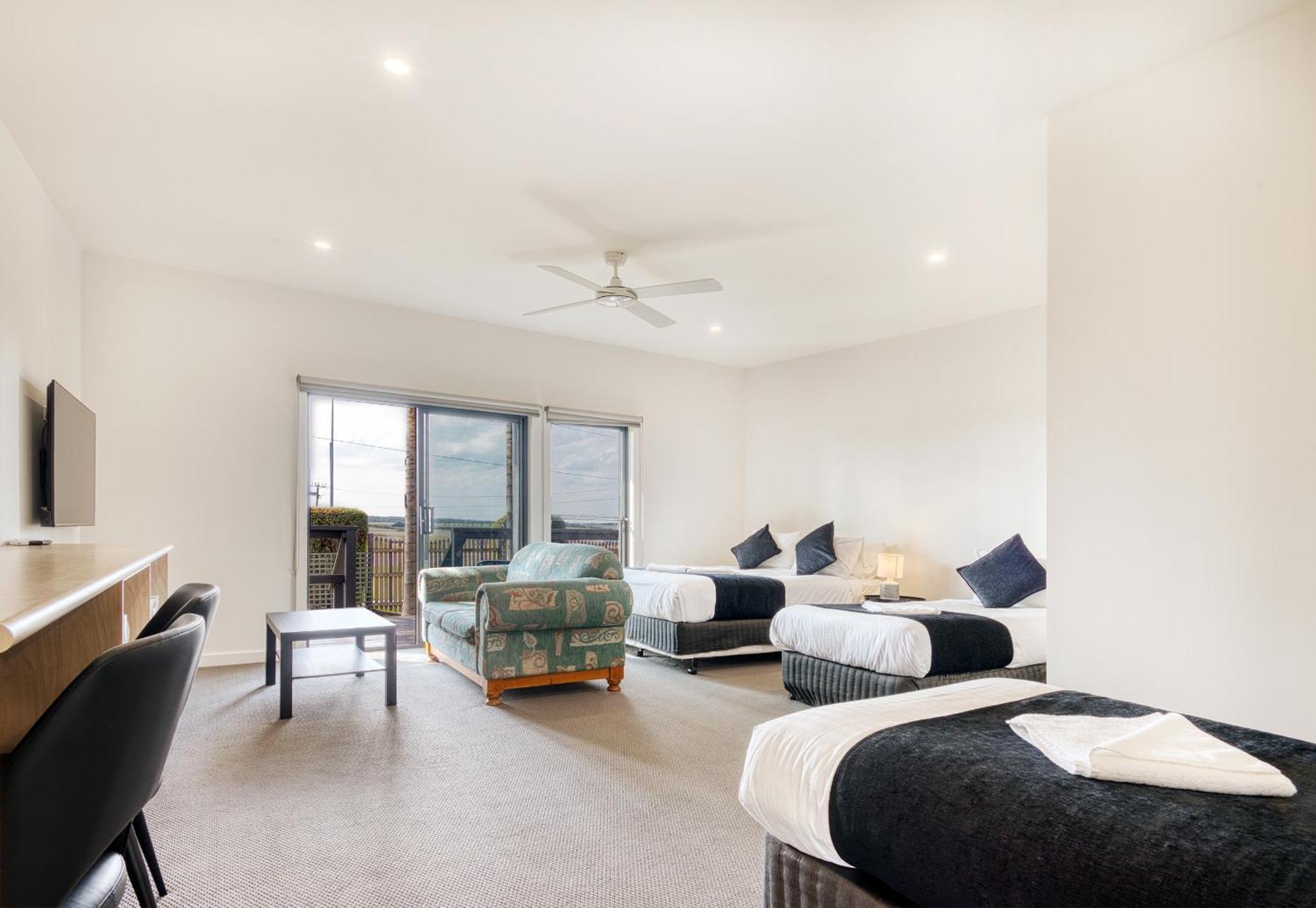 Inverloch Motel Bagian luar foto