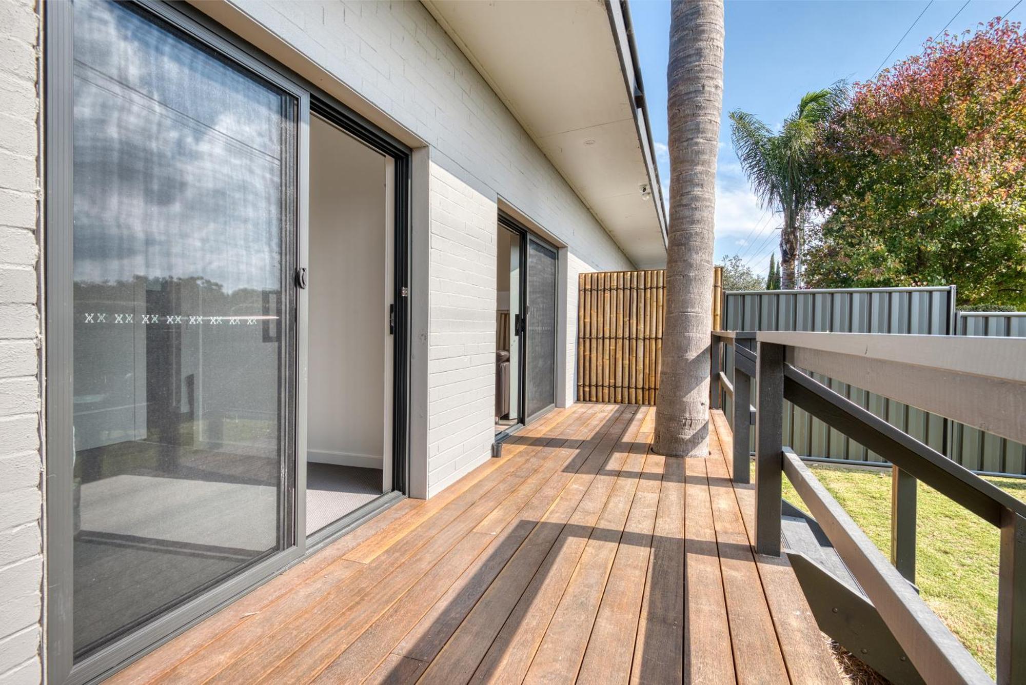 Inverloch Motel Bagian luar foto