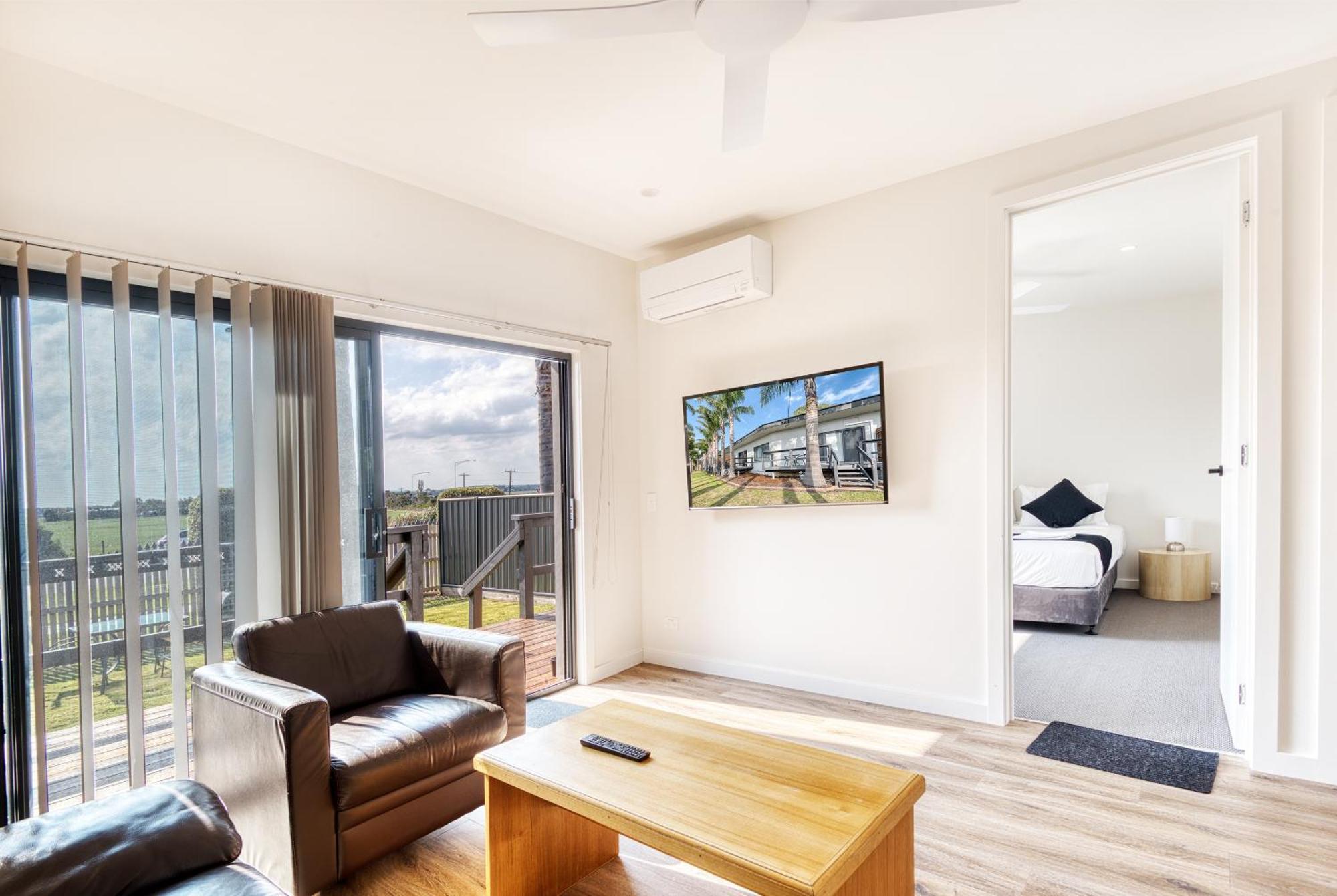 Inverloch Motel Bagian luar foto