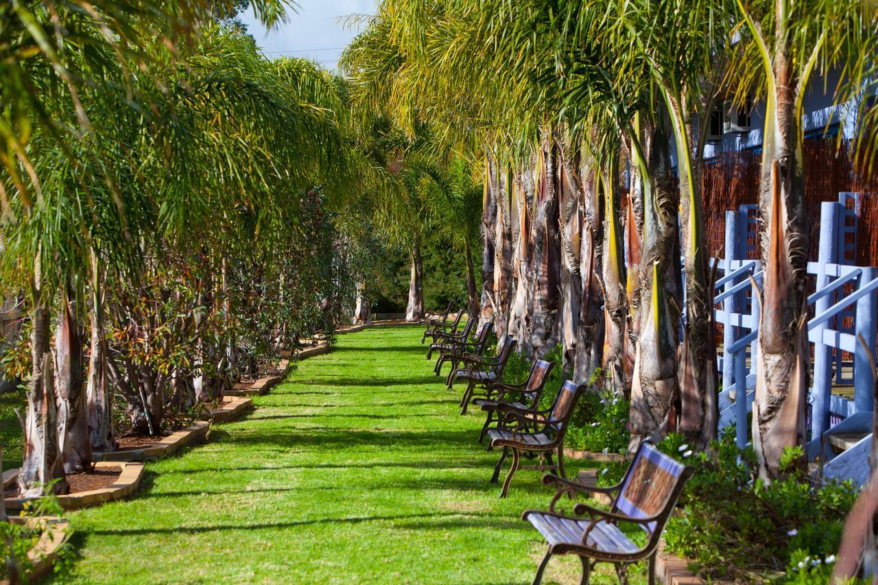 Inverloch Motel Bagian luar foto
